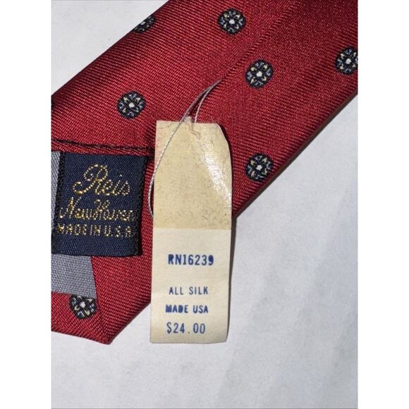 Vtg Reis of New Haven Silk Tie for Parisian Red Foulard Handmade in USA 57" L - Picture 8 of 8